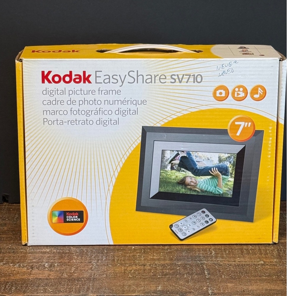 Kodak EasyShare SV710 Digital Picture Frame 7" Black Widescreen Media Player NEW